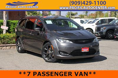 2019 Chrysler Pacifica FWD Minivan for sale #59173 - photo 1