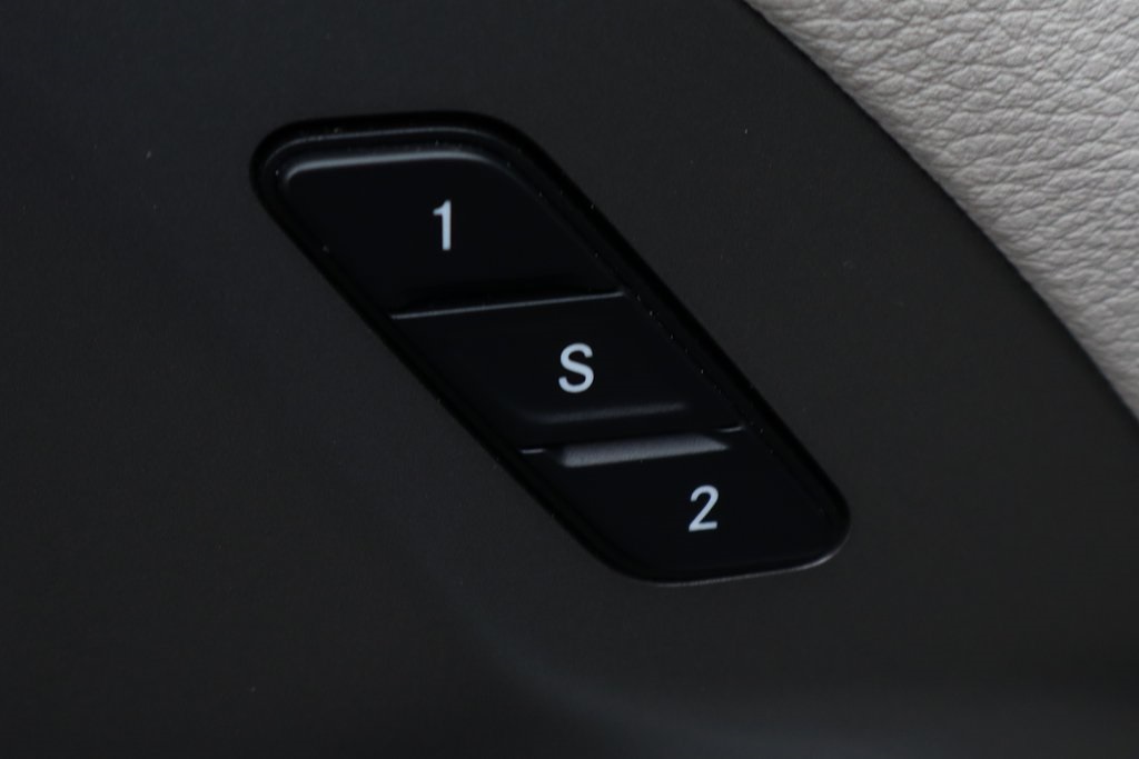 Used 2021 Chrysler Pacifica - photo 18