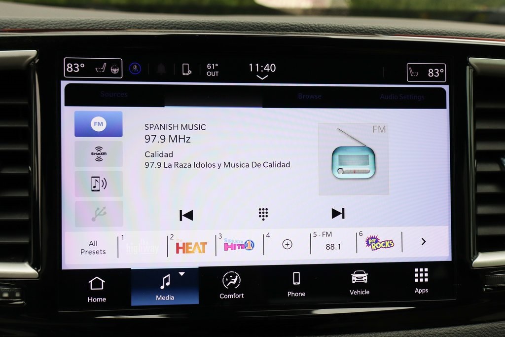 Used 2021 Chrysler Pacifica - photo 32