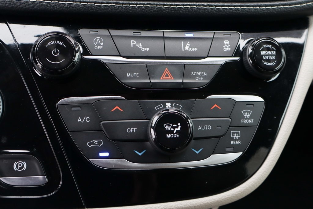 Used 2021 Chrysler Pacifica - photo 39
