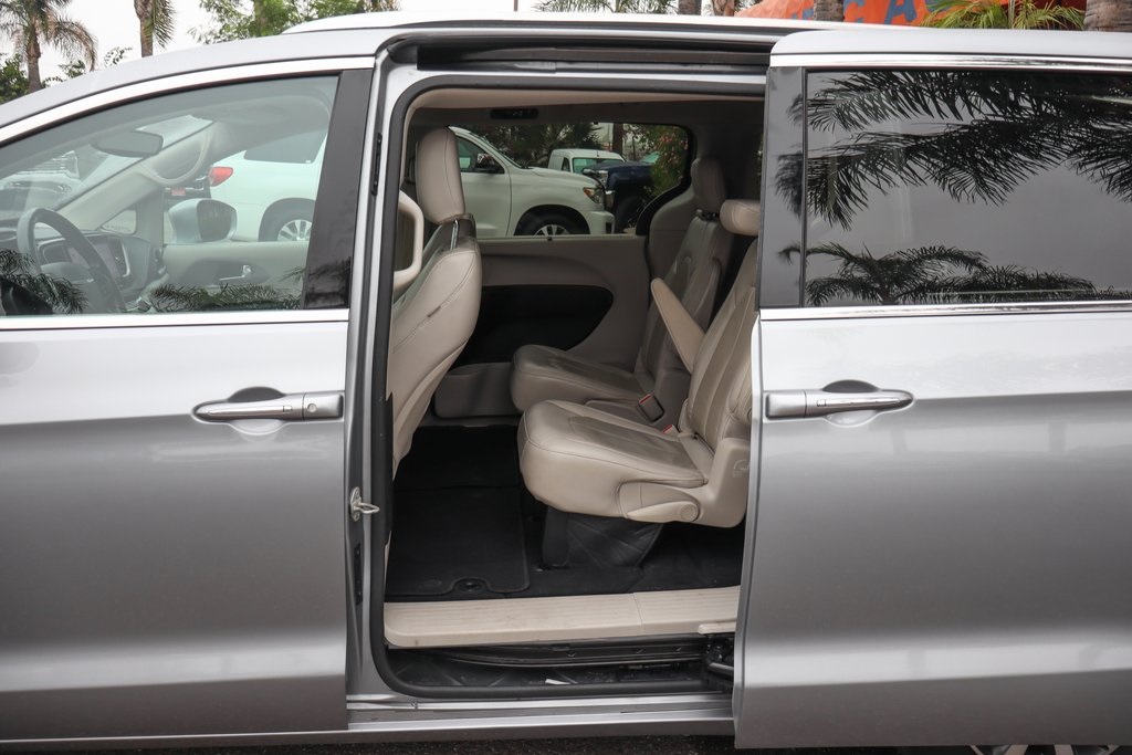 Used 2021 Chrysler Pacifica - photo 43