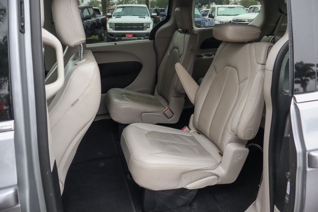 Used 2021 Chrysler Pacifica - photo 44