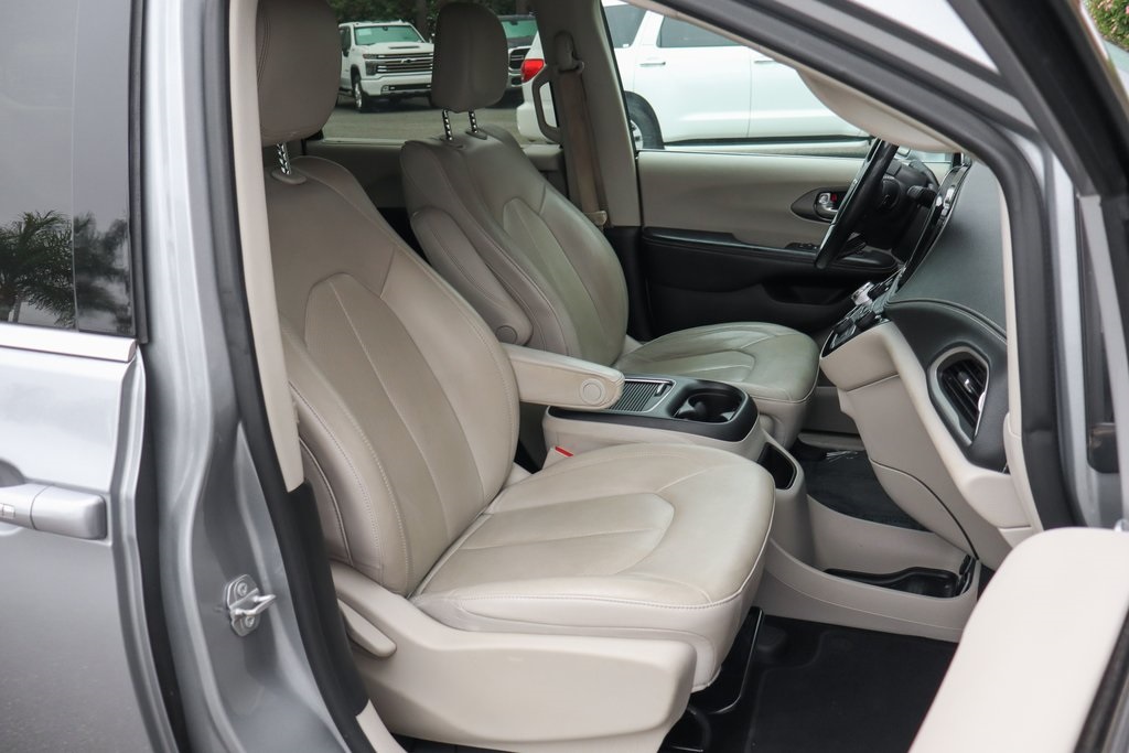Used 2021 Chrysler Pacifica - photo 49