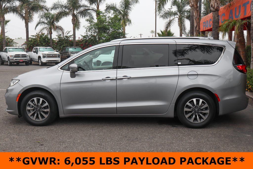 Used 2021 Chrysler Pacifica - photo 8