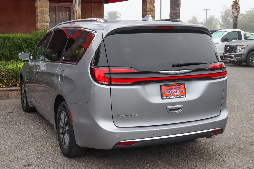 Used 2021 Chrysler Pacifica - photo 9