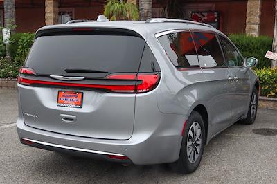 2021 Chrysler Pacifica FWD Minivan for sale #59290 - photo 2