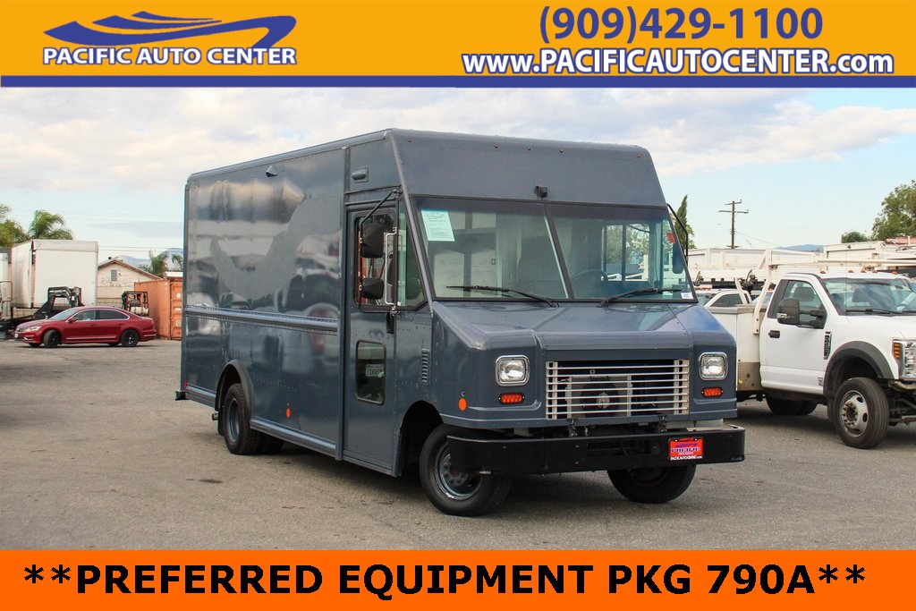 Used 2019 Ford E-450 Step Van / Walk-in - photo 1