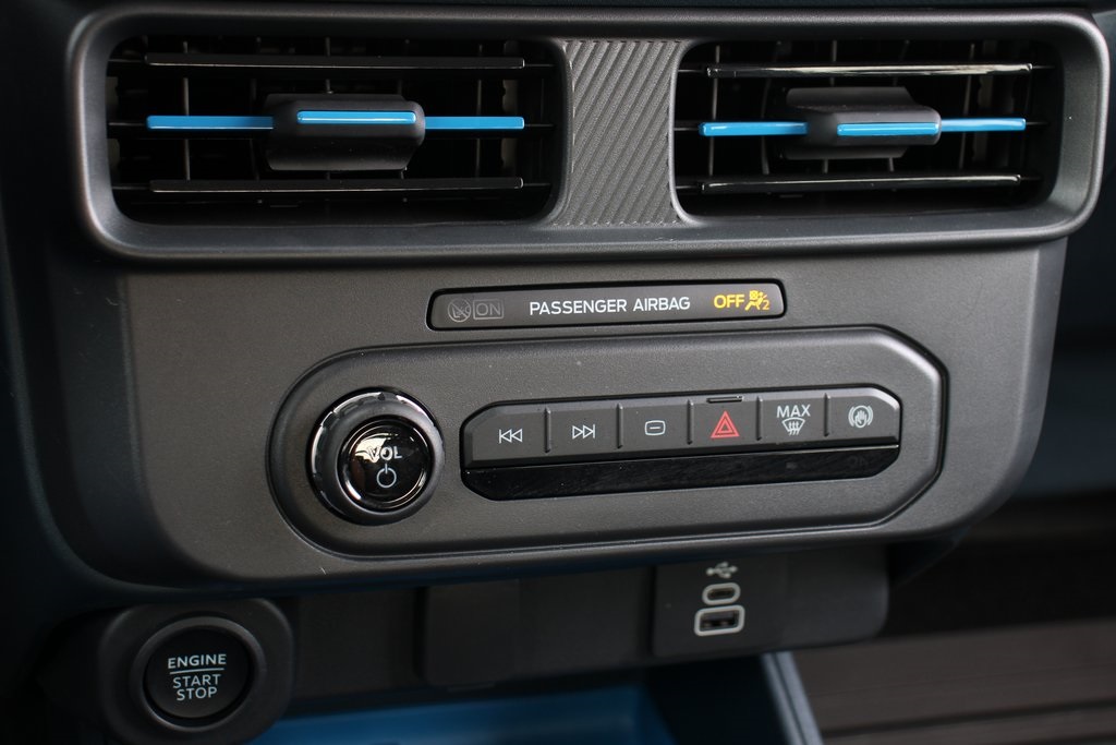 Used 2025 Ford Maverick - photo 32