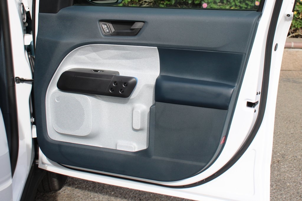 Used 2025 Ford Maverick - photo 40