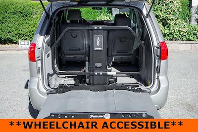 2007 Toyota Sienna FWD Minivan for sale #60532 - photo 2