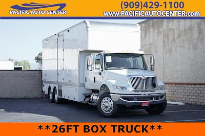 Used 2018 International DuraStar 4400 - photo 1
