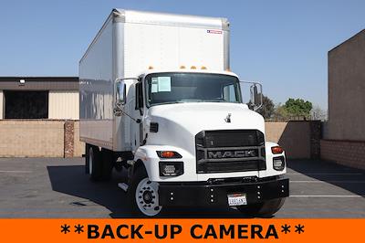 Used 2022 Mack MD6 - photo 1