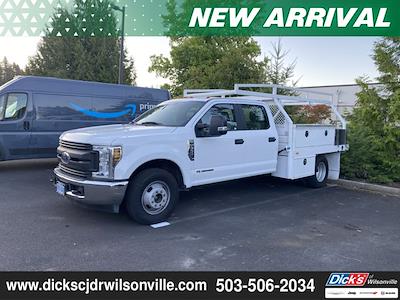 2018 Ford F-350 Crew Cab DRW RWD Cab Chassis for sale #JEC41509 - photo 1