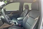 New 2025 GMC Canyon Denali Crew Cab 4WD Pickup for sale #T10810 - photo 9