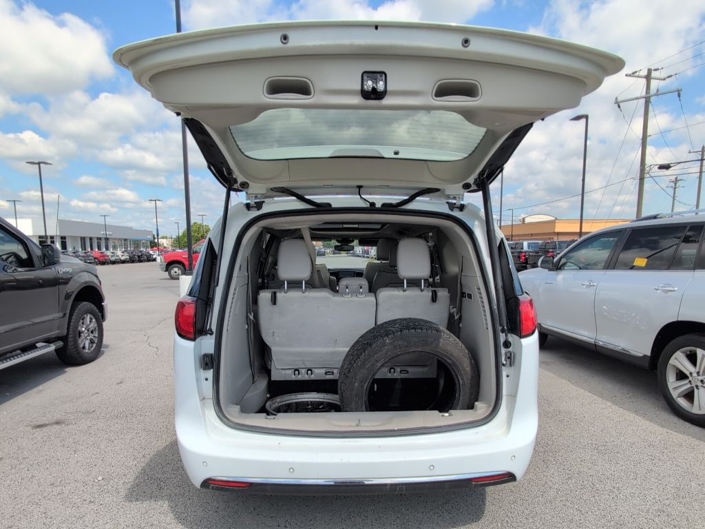 Used 2020 Chrysler Pacifica - photo 13