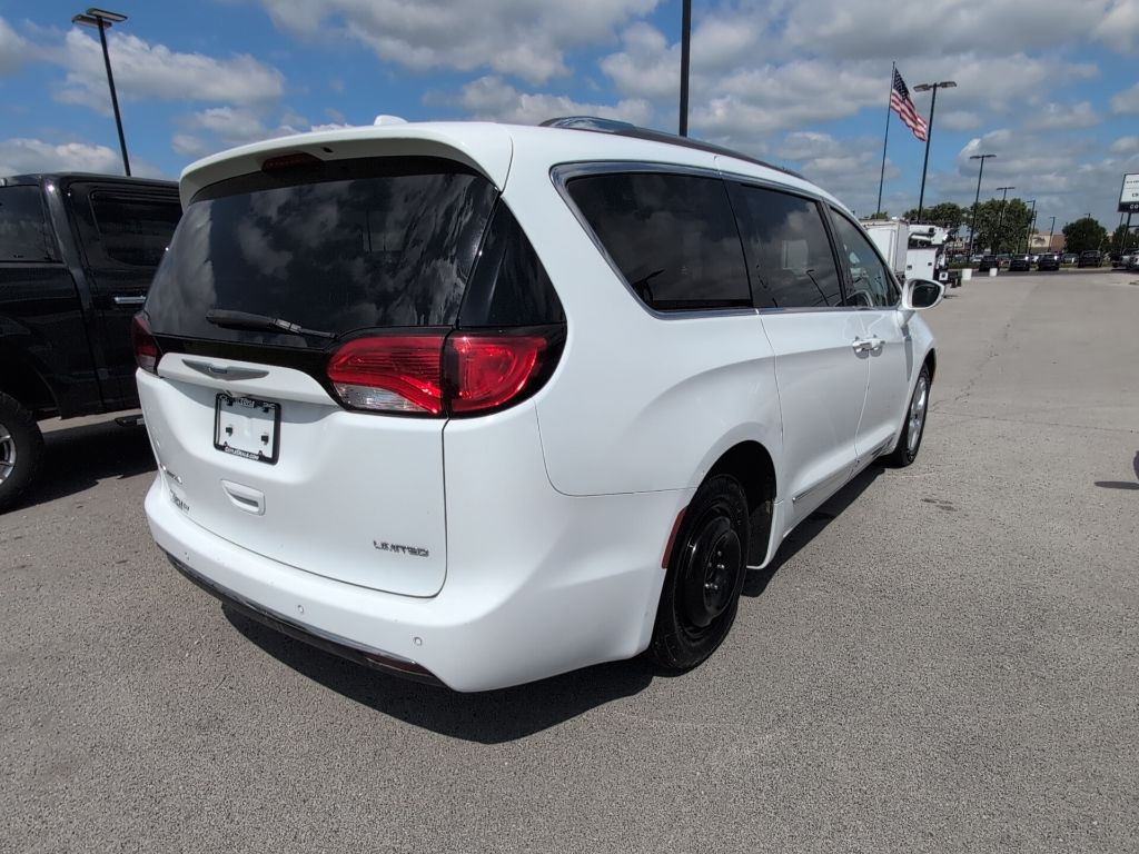 Used 2020 Chrysler Pacifica - photo 5