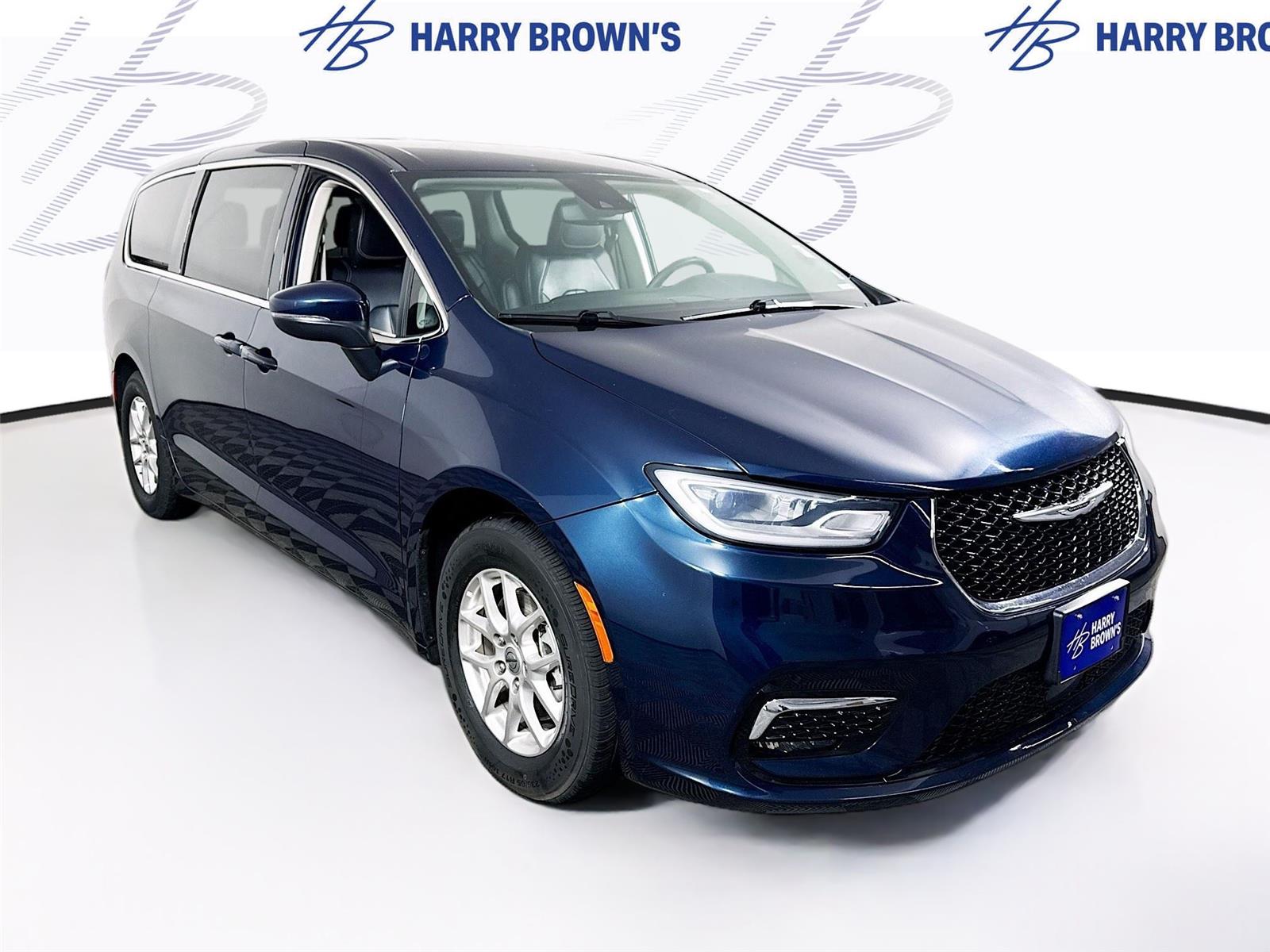 Used 2023 Chrysler Pacifica - photo 28