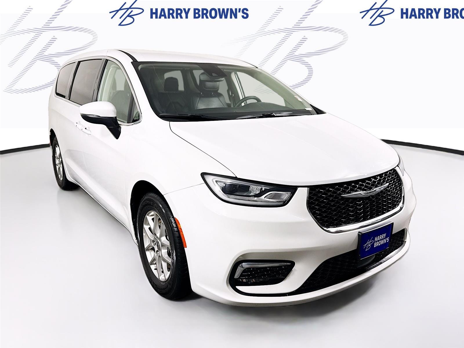 Used 2023 Chrysler Pacifica - photo 28