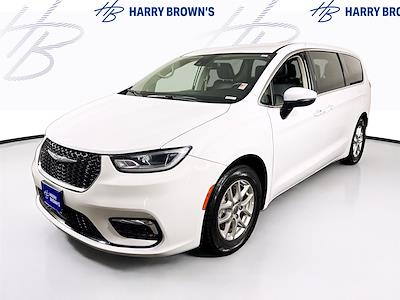 Used 2023 Chrysler Pacifica - photo 1