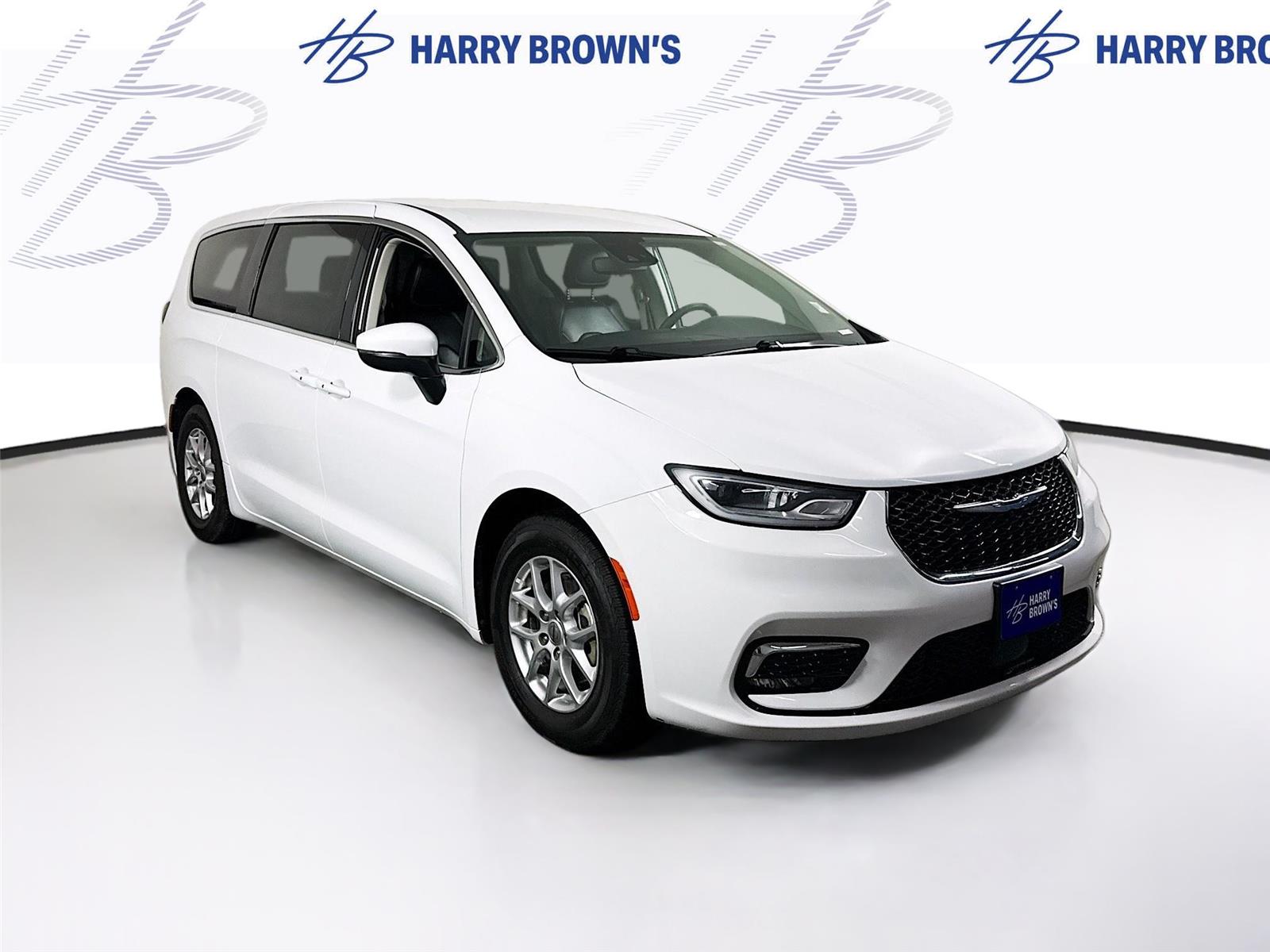 Used 2023 Chrysler Pacifica - photo 28