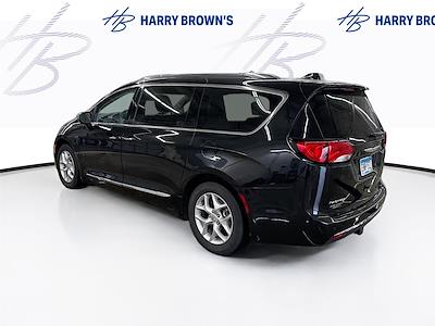 Used 2019 Chrysler Pacifica - photo 1