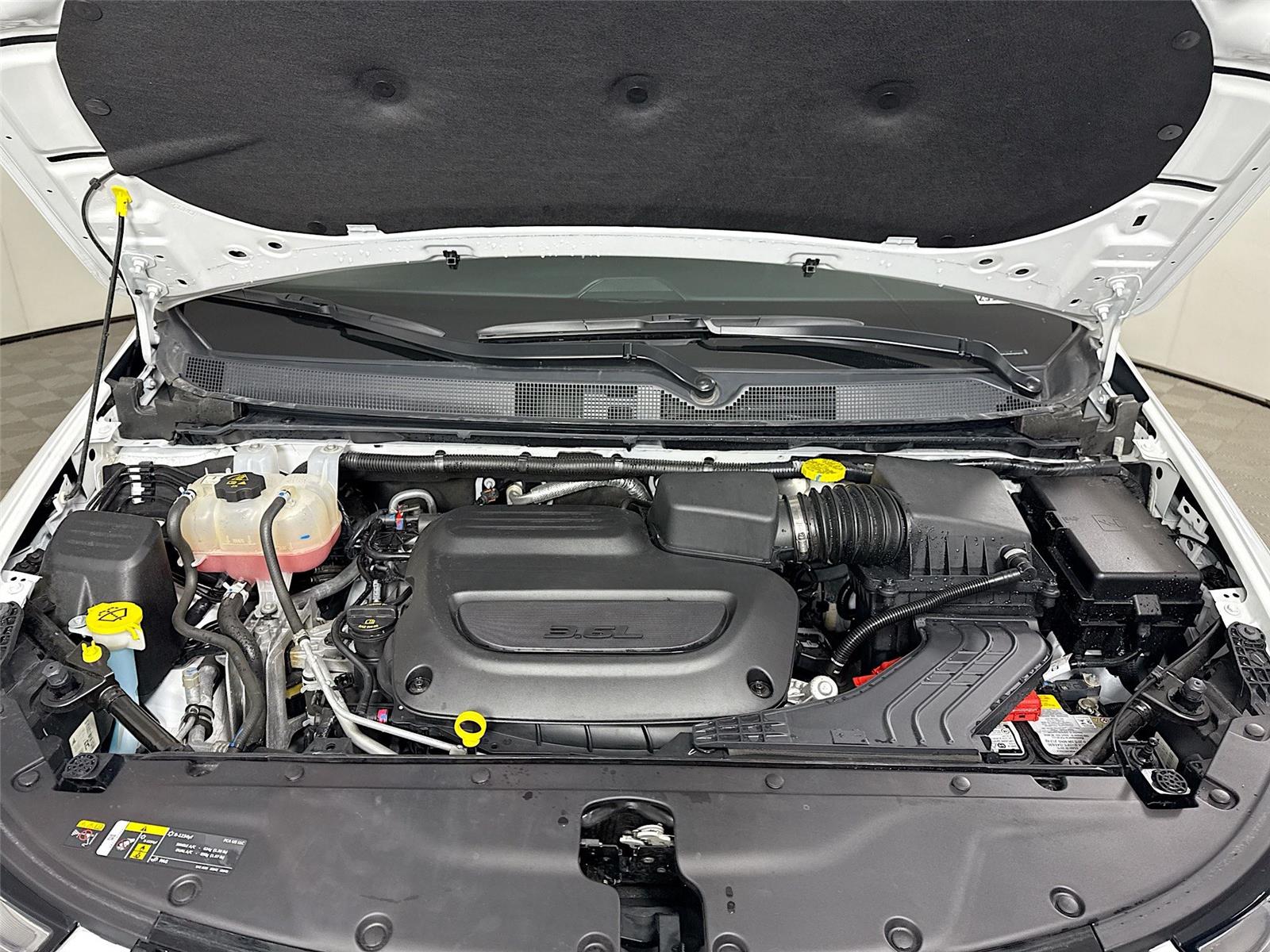 Used 2025 Chrysler Pacifica - photo 18