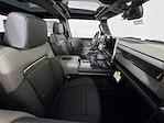 New 2025 GMC Hummer EV Pickup 2X Crew Cab for sale #55917 - photo 24
