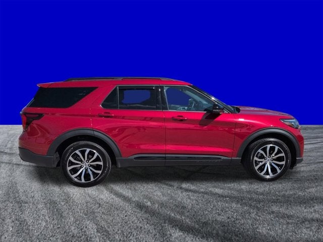 Used 2025 Ford Explorer - photo 5