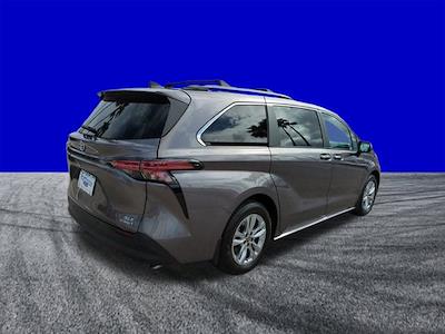 Used 2022 Toyota Sienna XLE Minivan for sale #FS1871A - photo 2