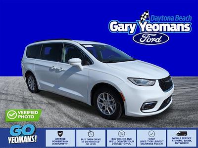 2022 Chrysler Pacifica FWD Minivan for sale #FT0613B - photo 1