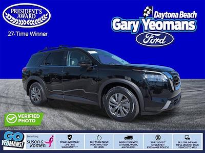 Used 2022 Nissan Pathfinder - photo 1