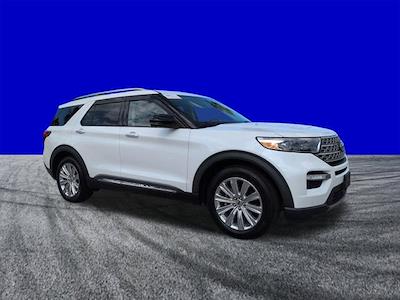 Used 2022 Ford Explorer - photo 2