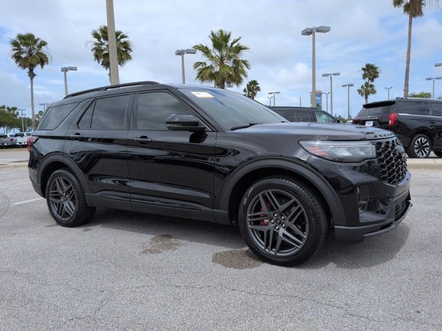 Used 2025 Ford Explorer - photo 32