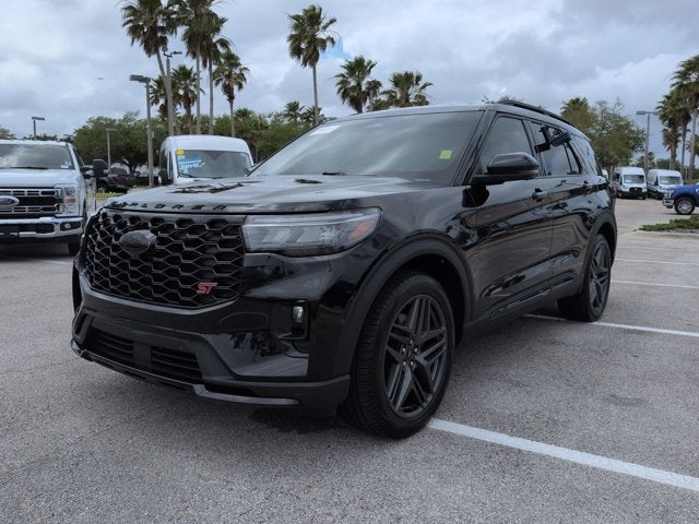 Used 2025 Ford Explorer - photo 38