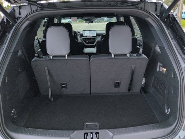 New 2026 Ford Explorer - photo 15