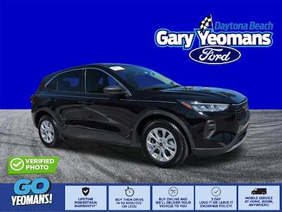 Used 2024 Ford Escape - photo 1