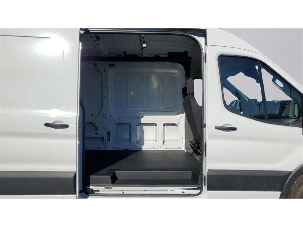 New 2026 Ford Transit 250 - photo 5
