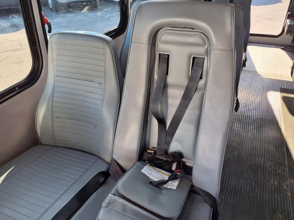 Used 2021 Ford E-450 - photo 20