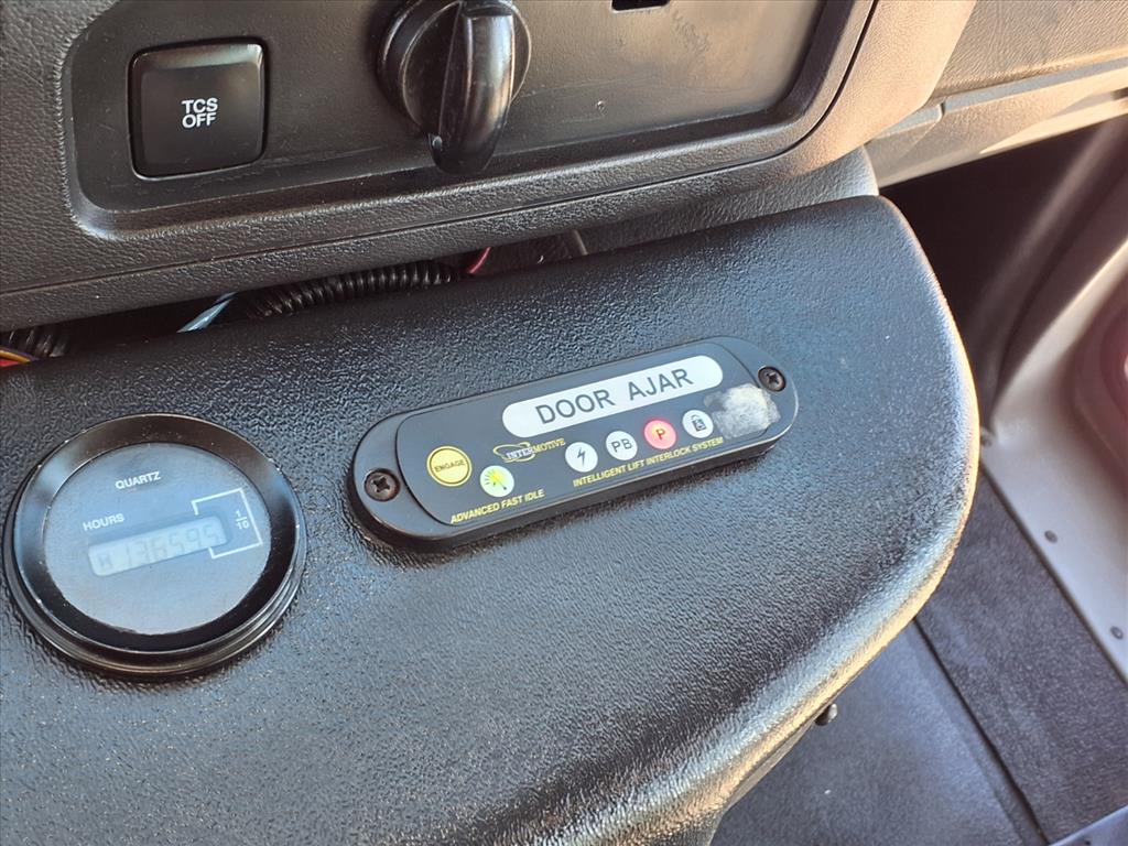 Used 2021 Ford E-450 - photo 35