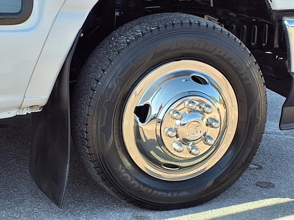 Used 2021 Ford E-450 - photo 41