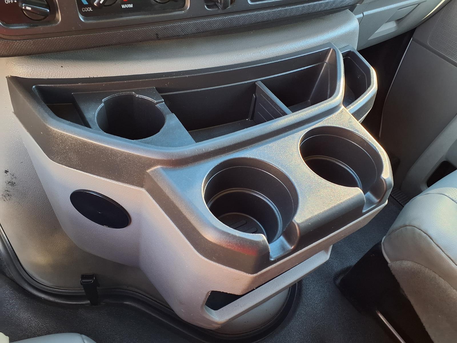 Used 2013 Ford E-350 - photo 15
