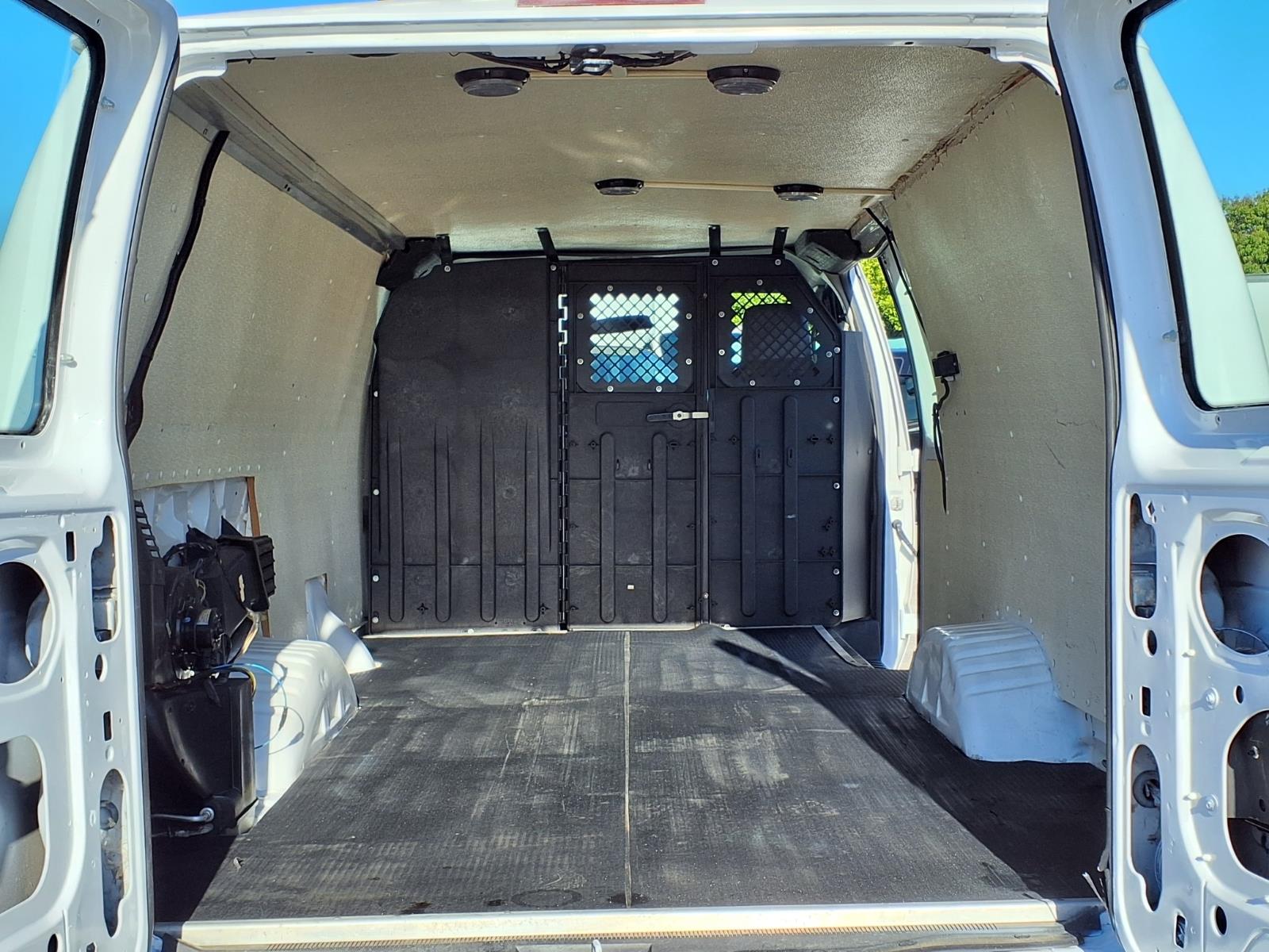 Used 2013 Ford E-350 - photo 2