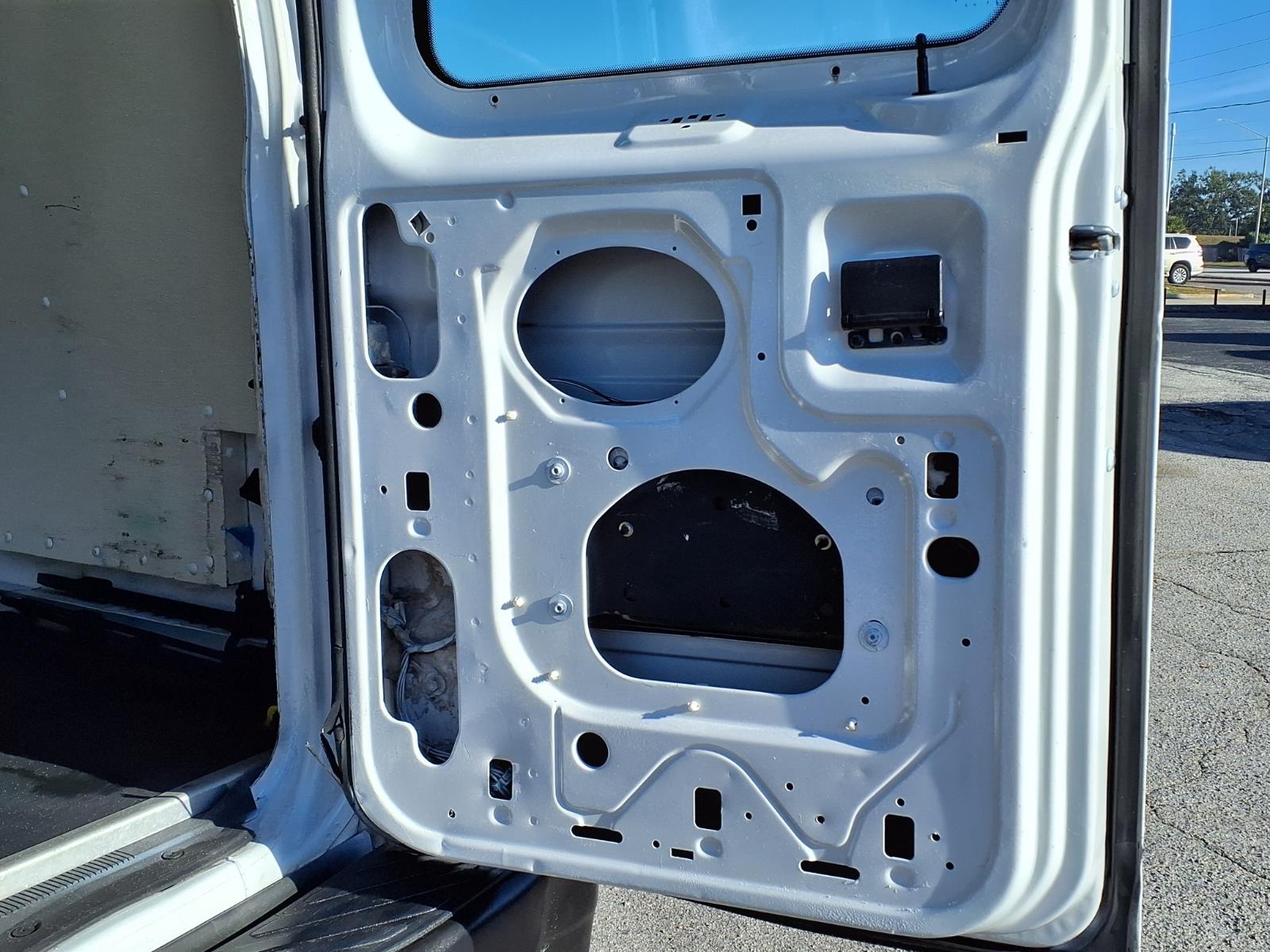 Used 2013 Ford E-350 - photo 21
