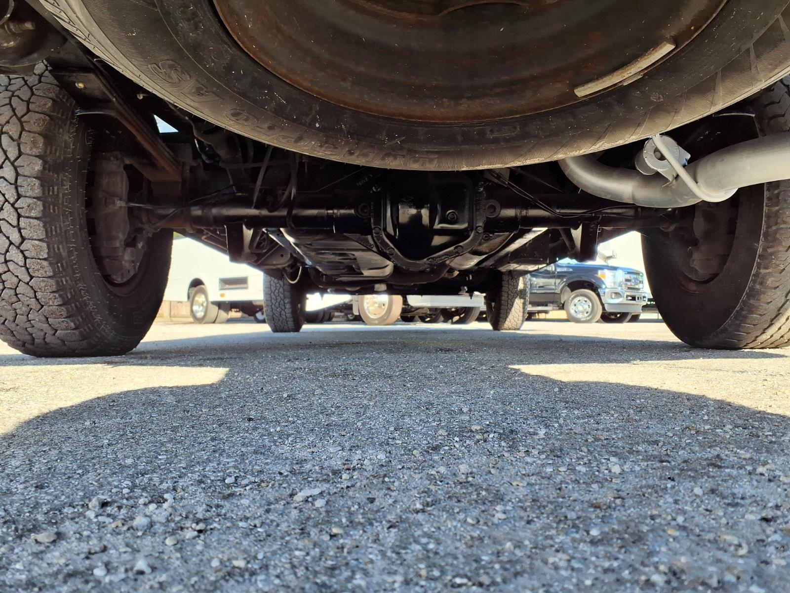 Used 2013 Ford E-350 - photo 24
