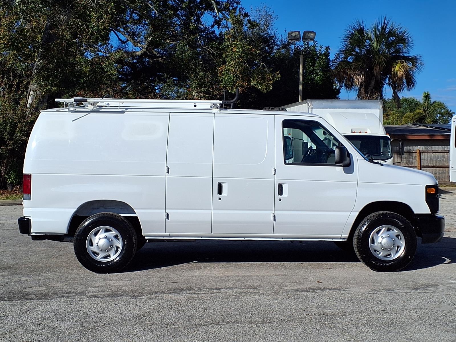 Used 2013 Ford E-250 - photo 7