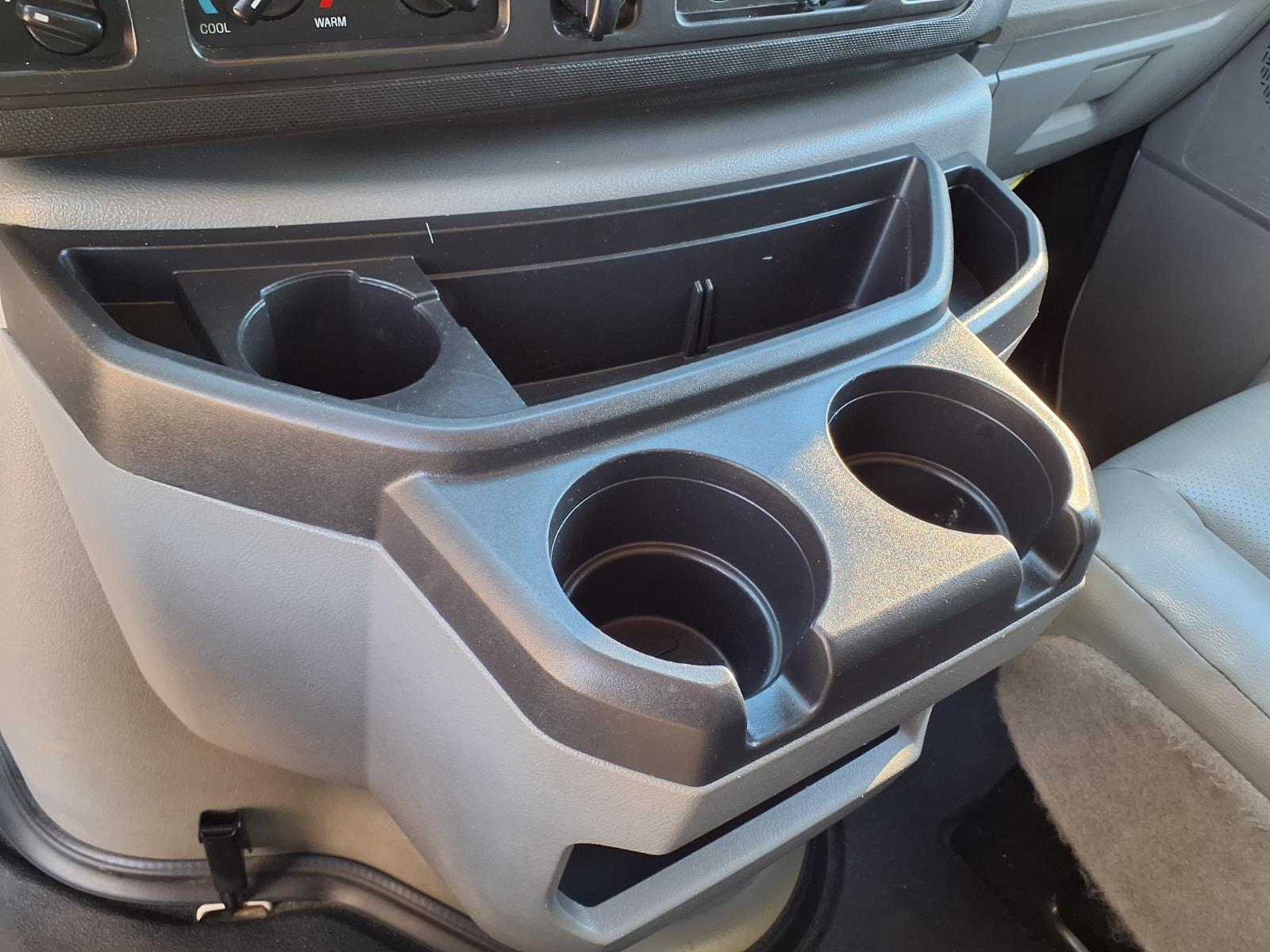 Used 2013 Ford E-250 - photo 16