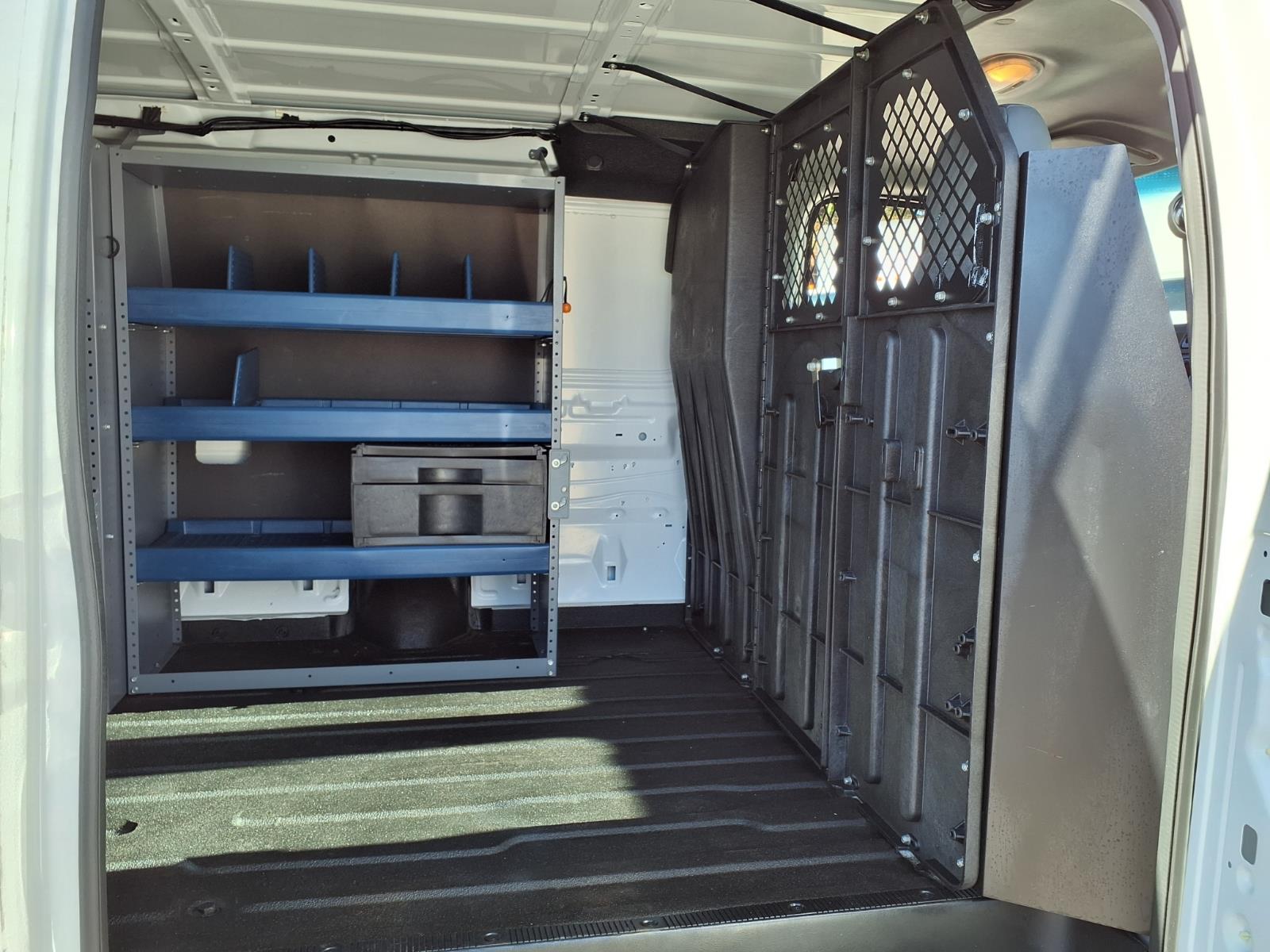 Used 2013 Ford E-250 - photo 20