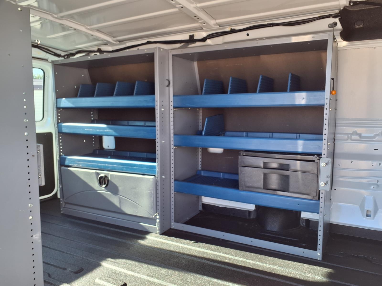 Used 2013 Ford E-250 - photo 21