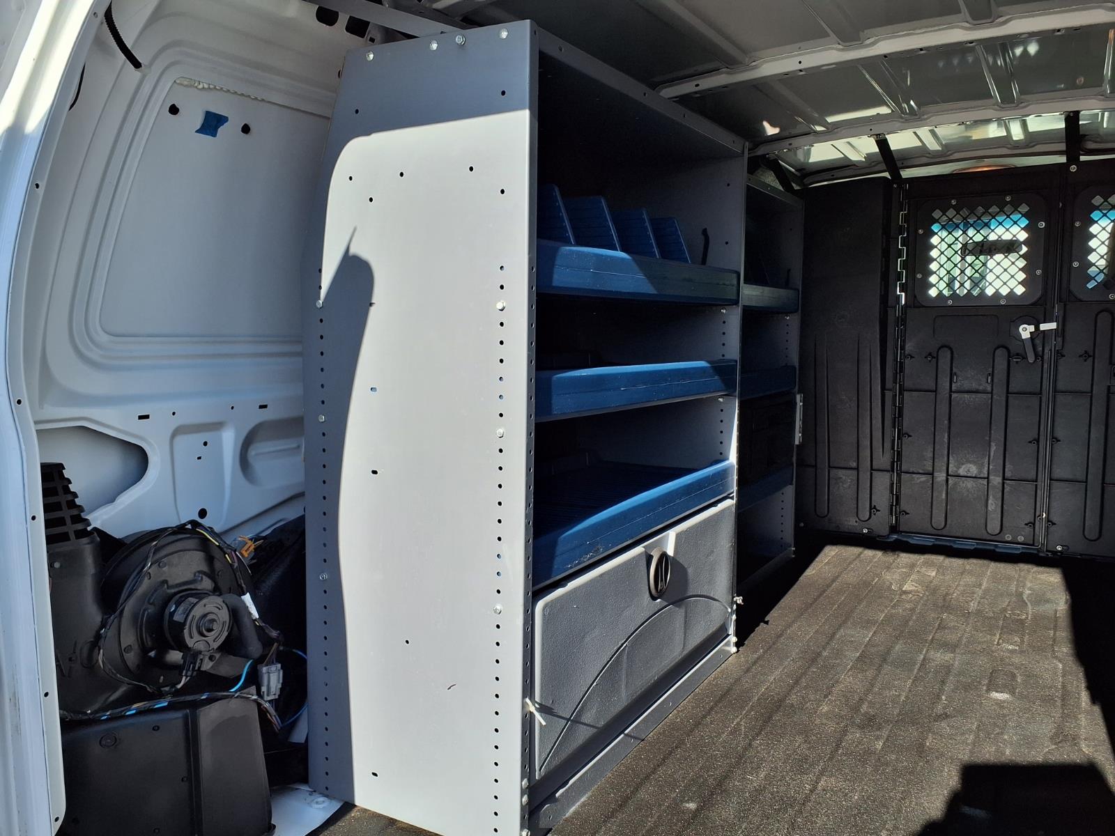 Used 2013 Ford E-250 - photo 23