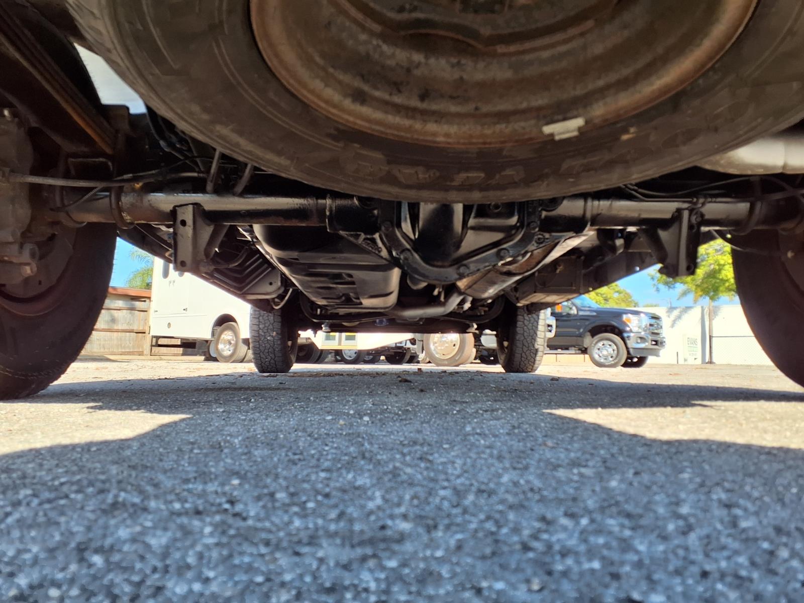 Used 2013 Ford E-250 - photo 27